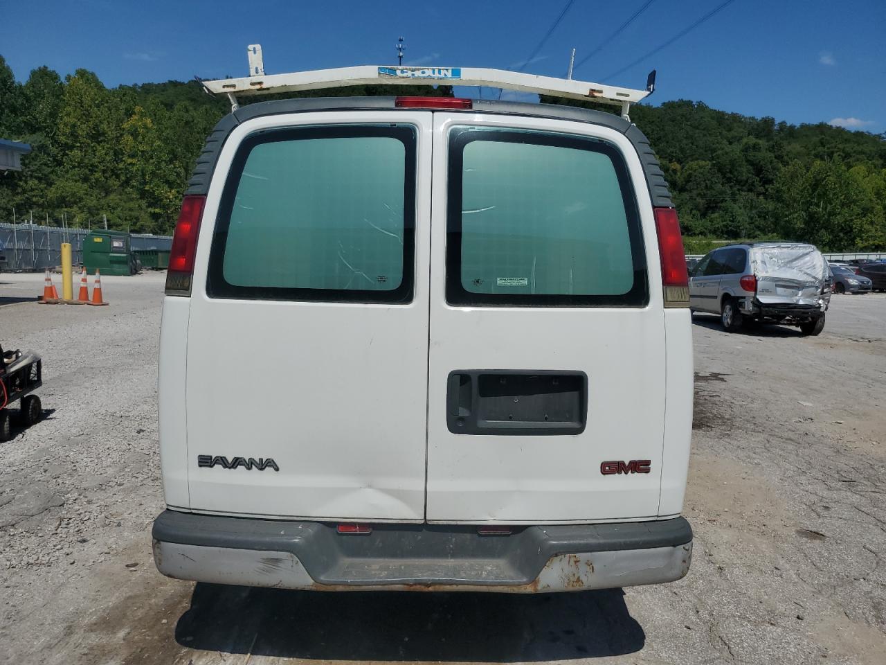 2001 GMC Savana G2500 - Image 6