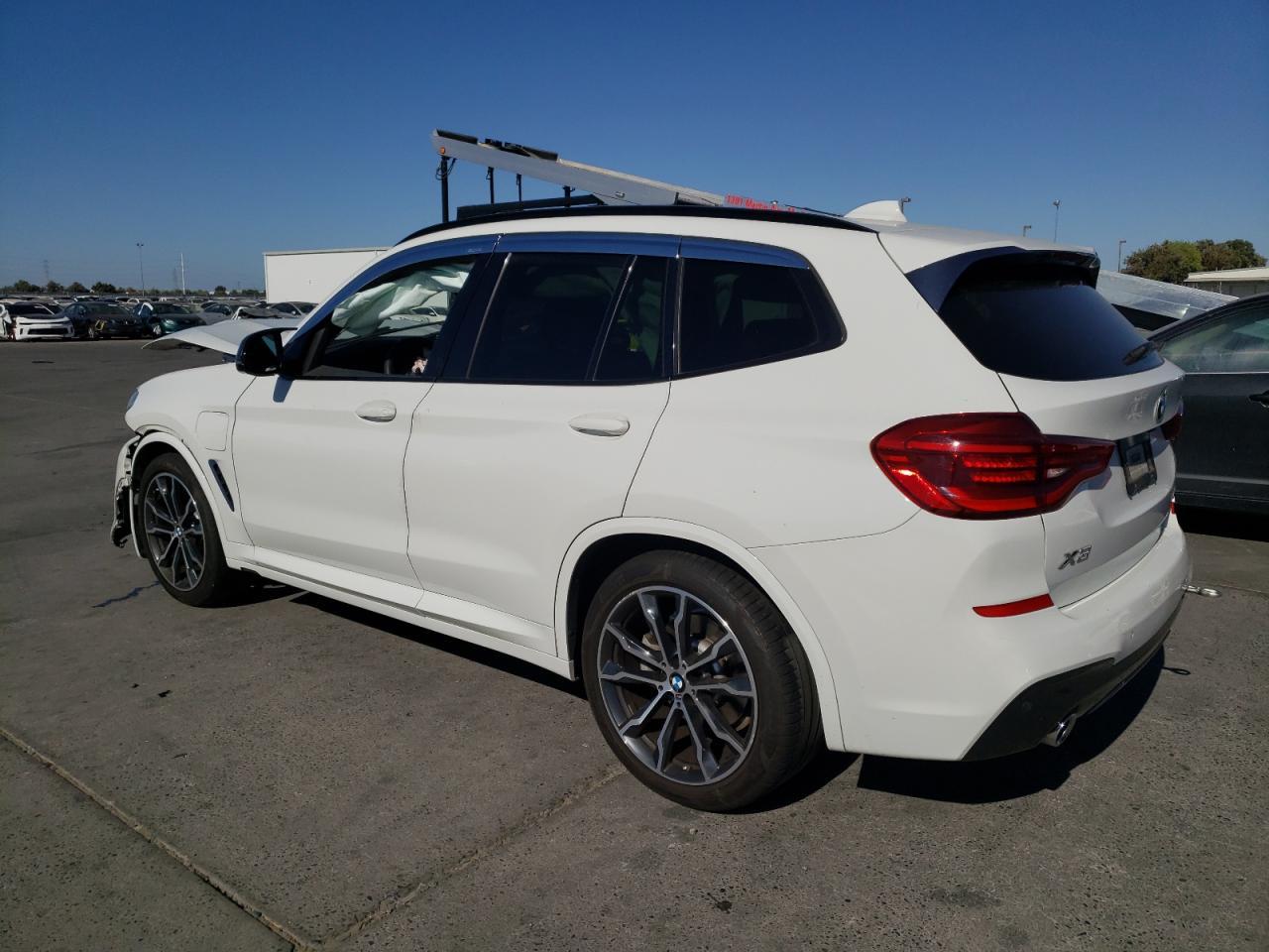 2021 BMW X3 xDrive30E xDrive30E - Image 2