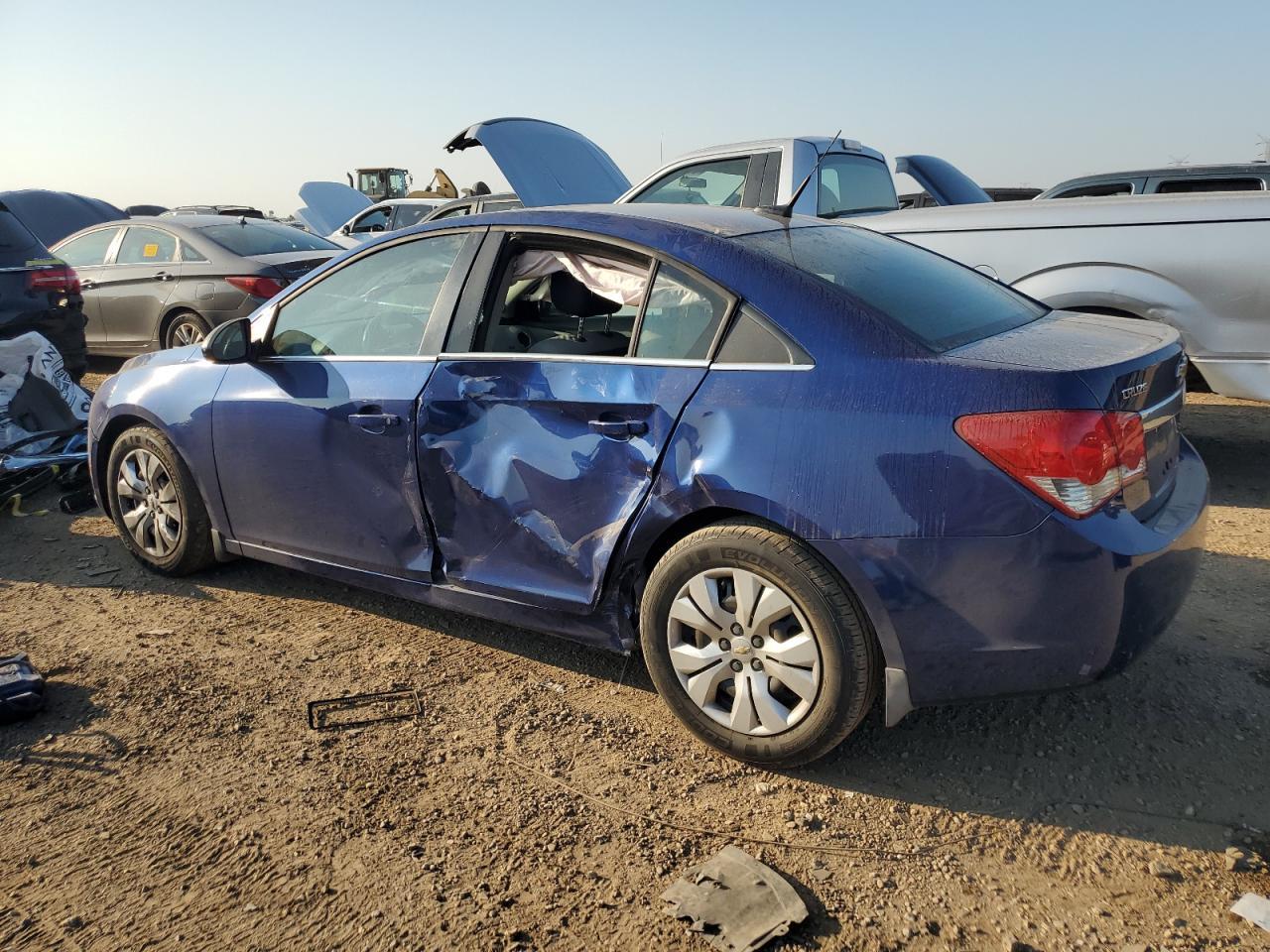 2012 Chevrolet Cruze Ls - Фото 2