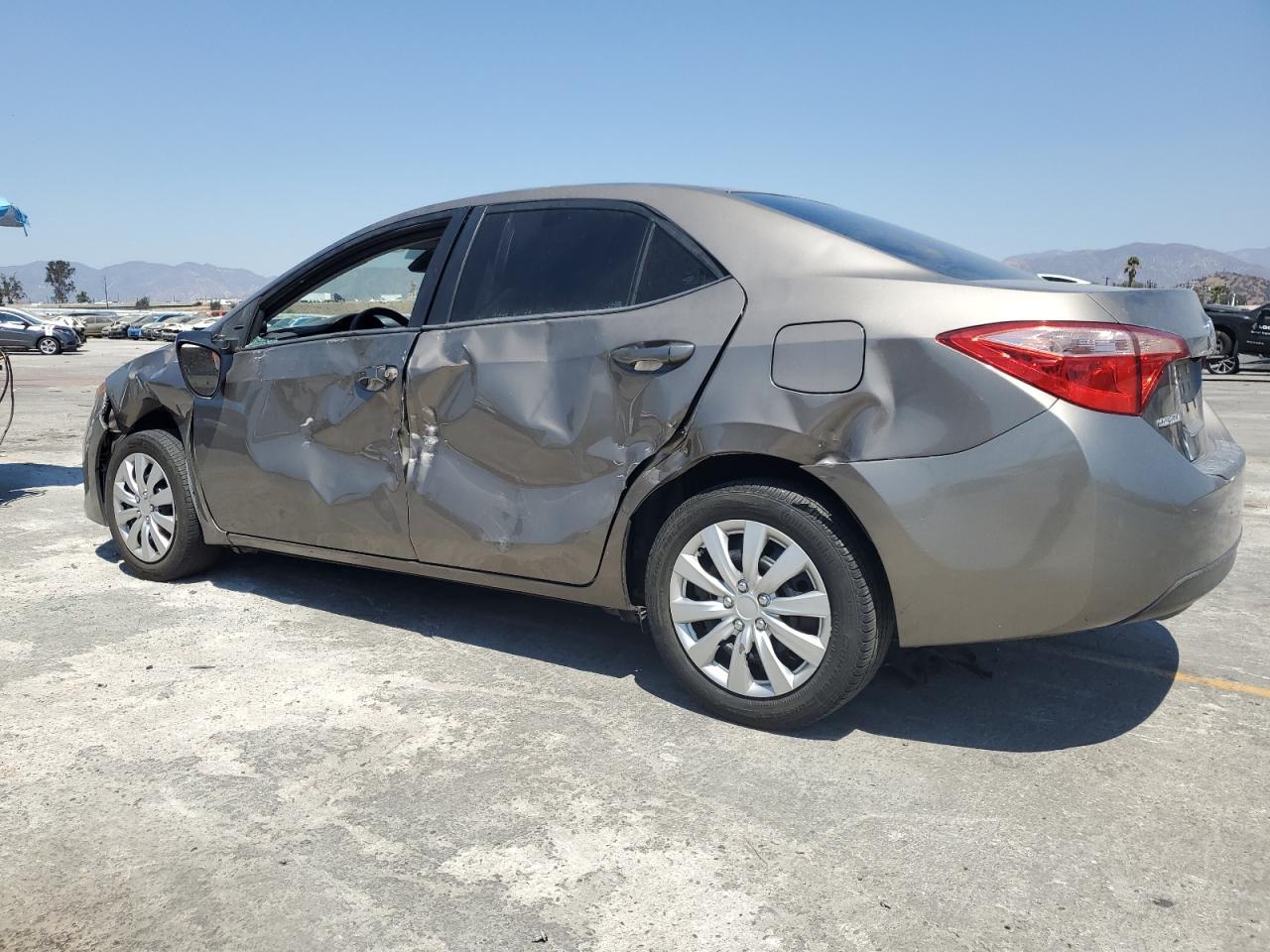 2017 Toyota Corolla L - Фото 2