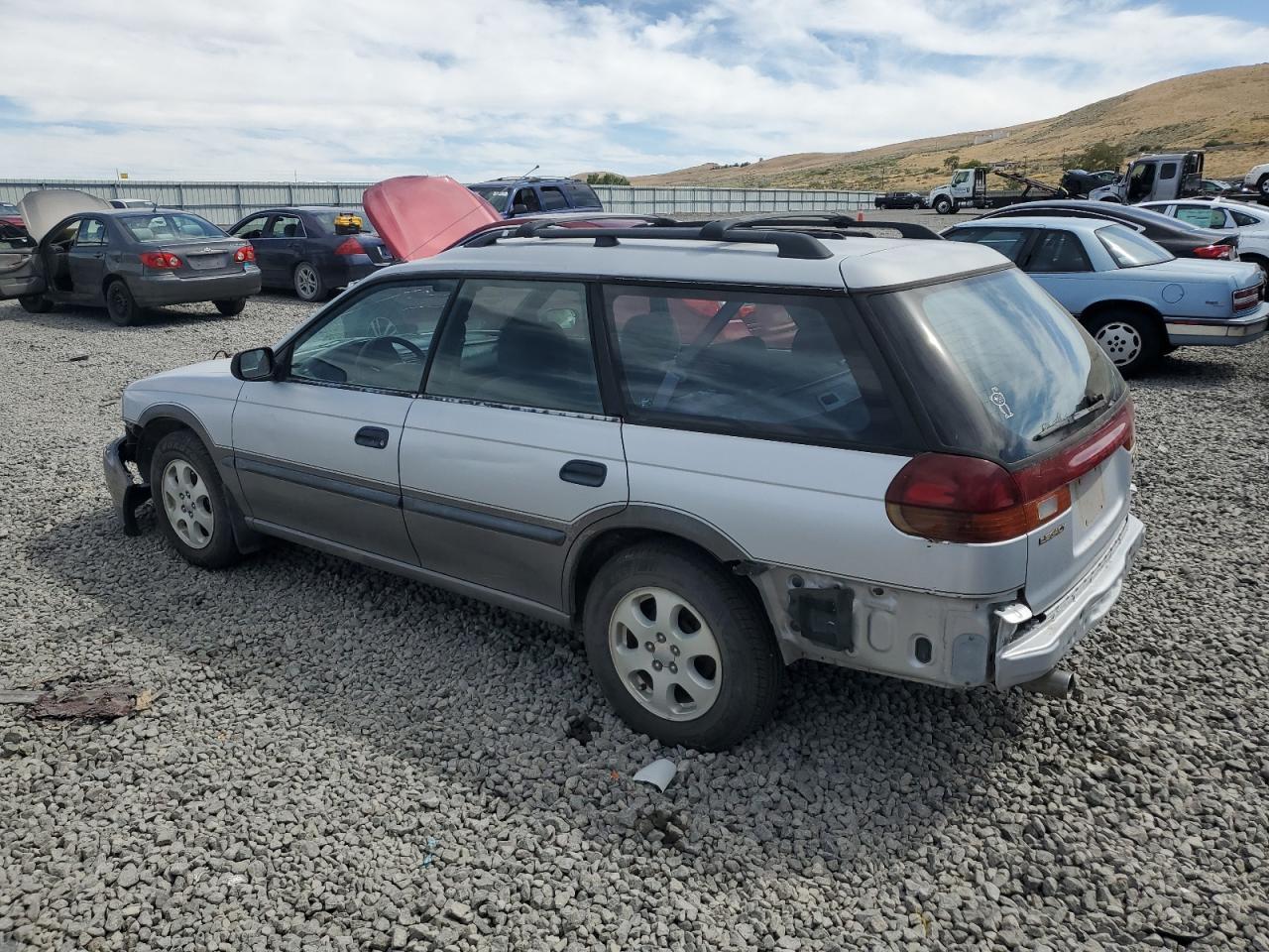 1999 Subaru Legacy Outback - Image 2