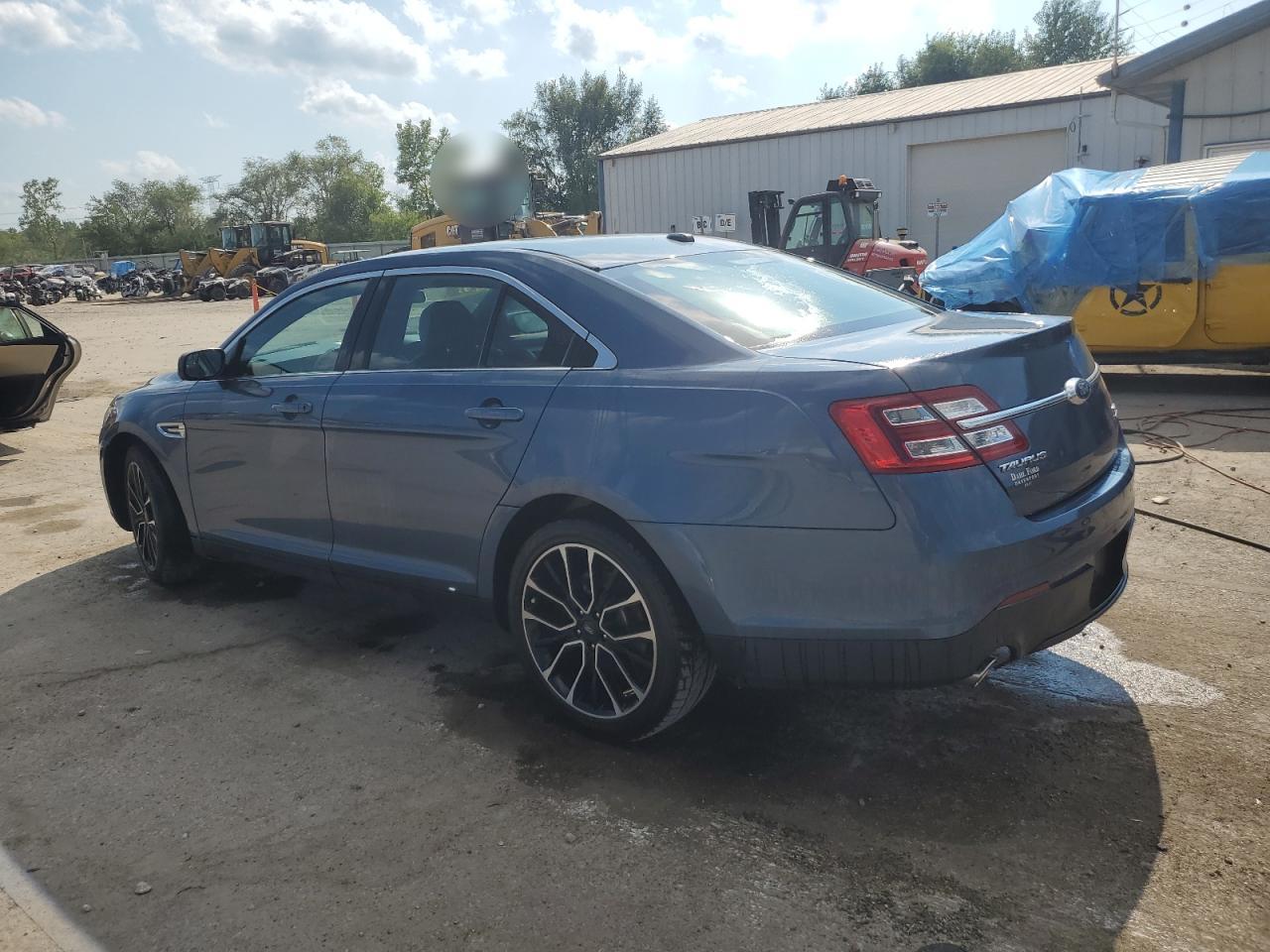 2019 Ford Taurus Sel - Фото 2