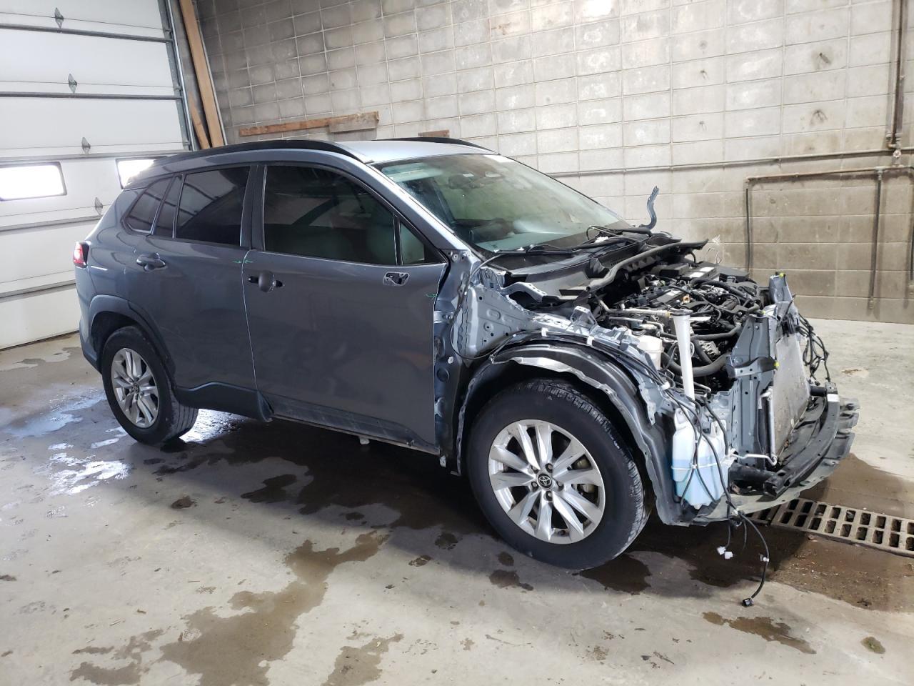 2023 Toyota Corolla Cross Le - Фото 4