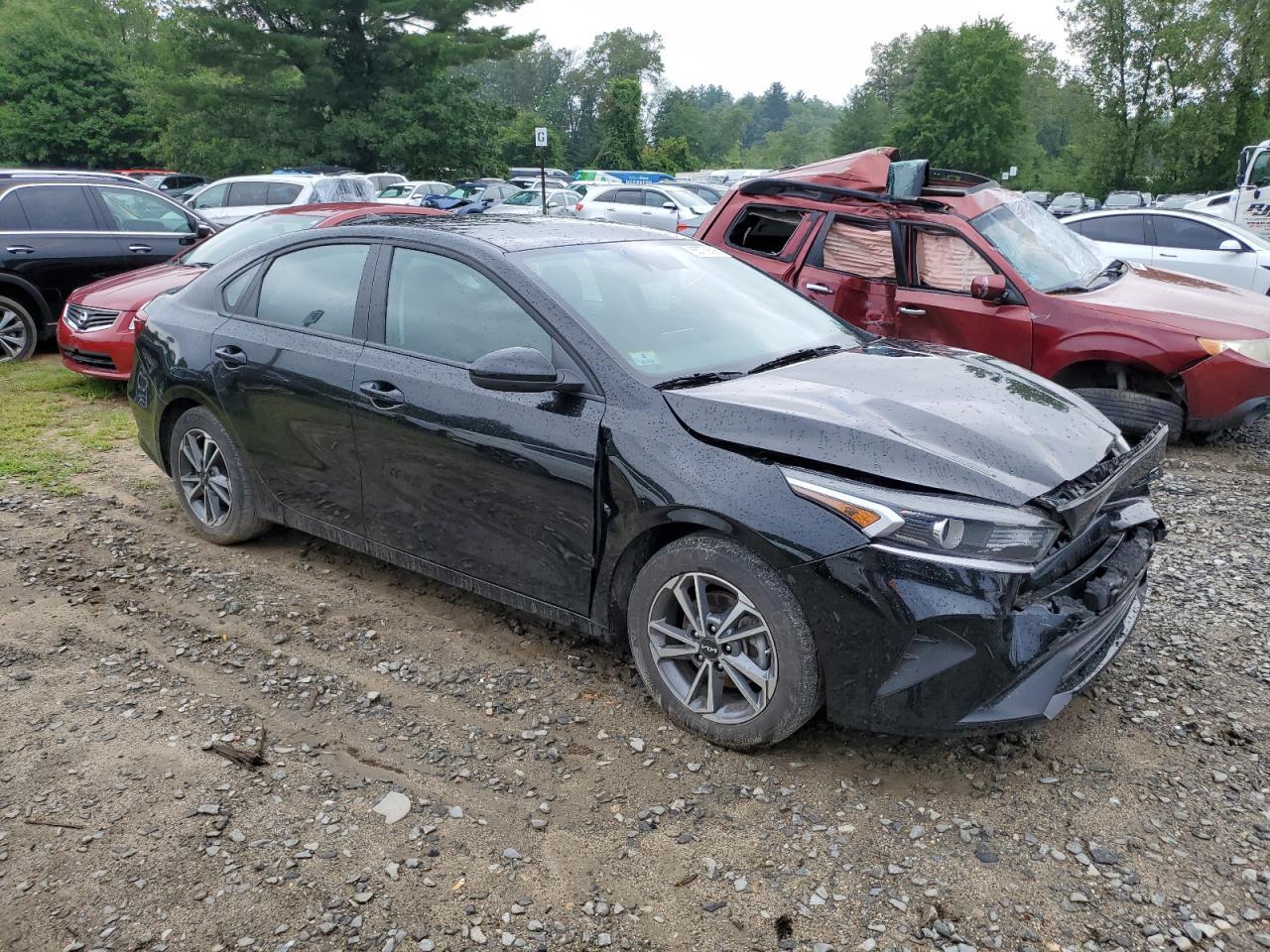 2022 Kia Forte Fe - Фото 4