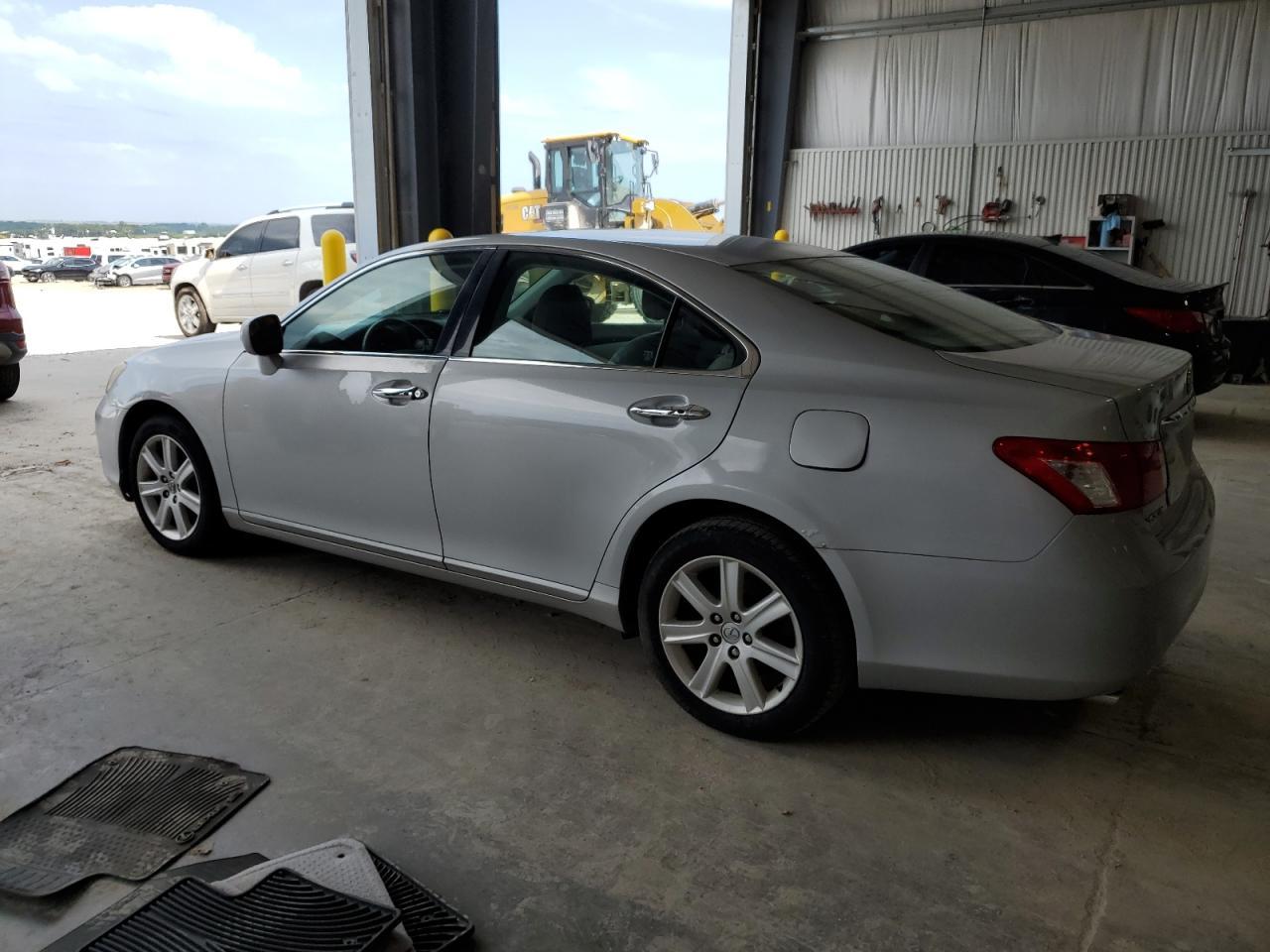 2007 Lexus Es - Image 2