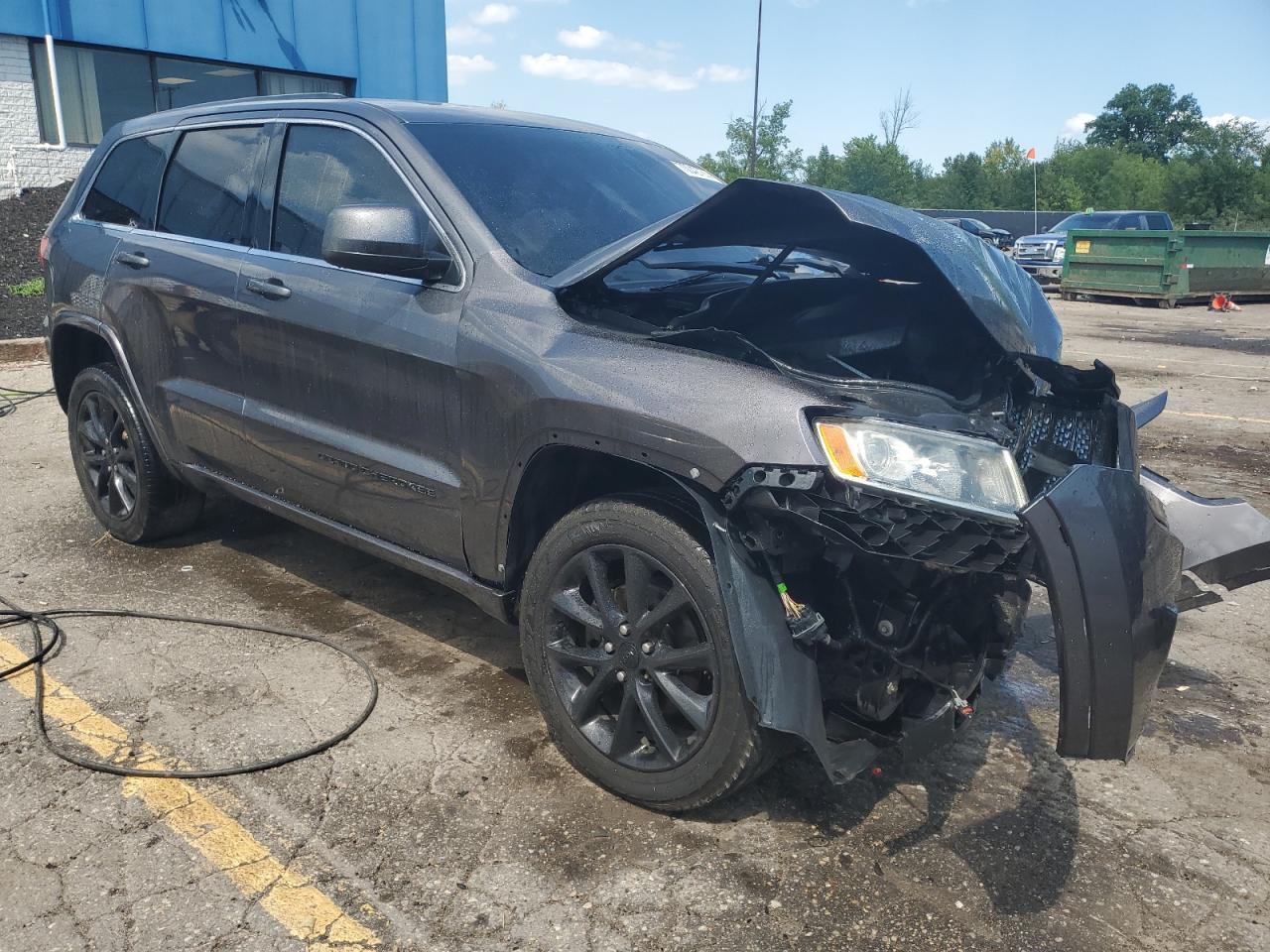 2015 Jeep Grand Cherokee Laredo - Image 4
