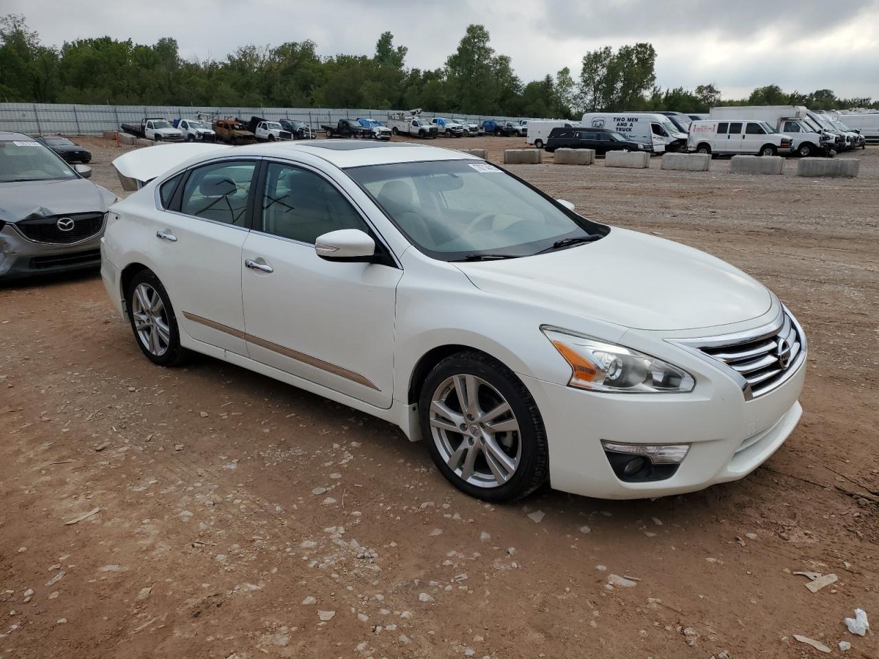 2015 Nissan Altima 3.5S - Фото 4
