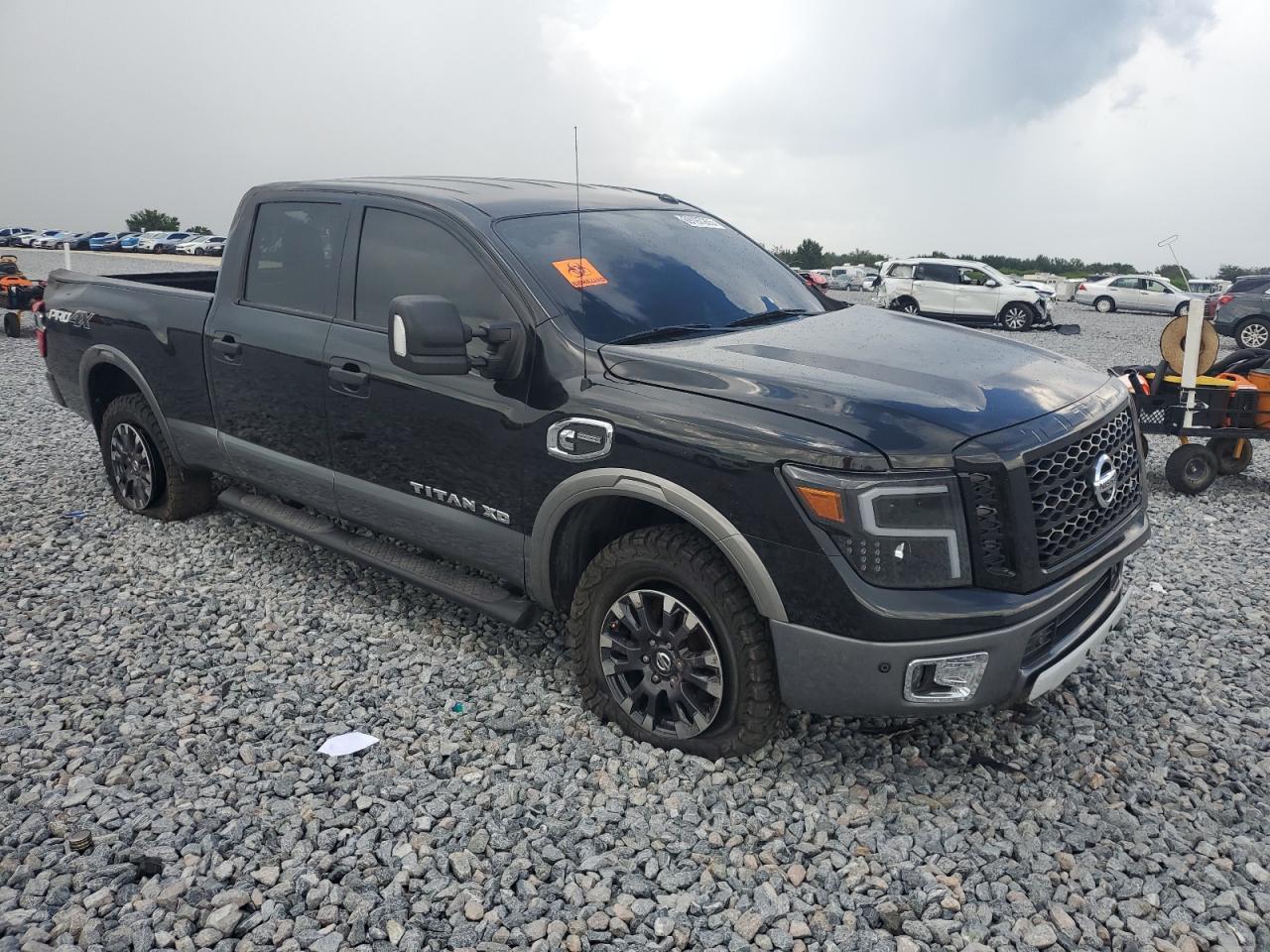 2017 Nissan Titan Xd Sl - Image 4
