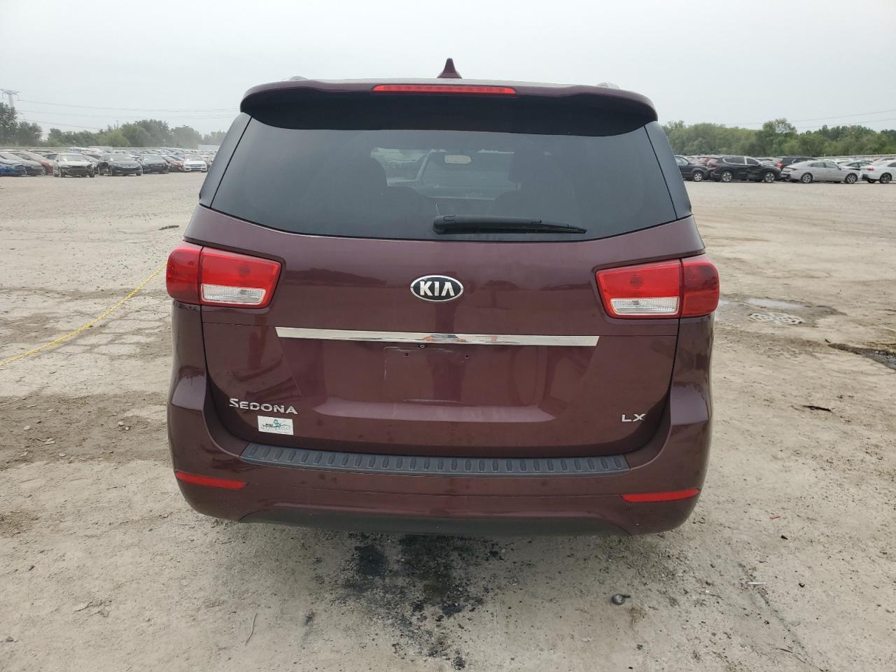 2016 Kia Sedona Lx - Фото 6
