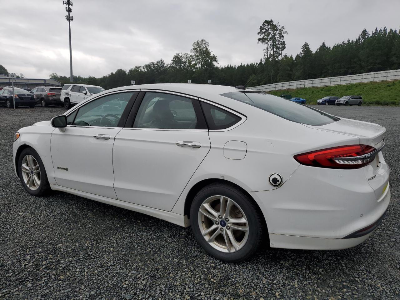 2018 Ford Fusion Se Hybrid - Image 2