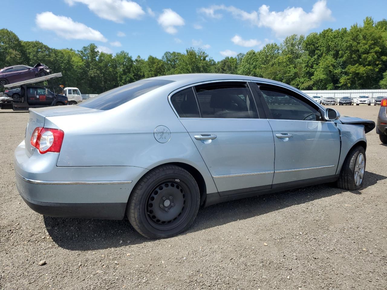2006 Volkswagen Passat 2.0T - Фото 3