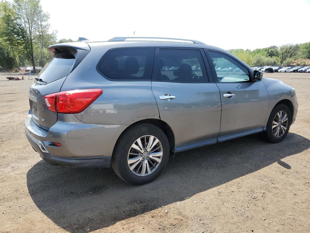 2019 Nissan Pathfinder S S - Фото 3