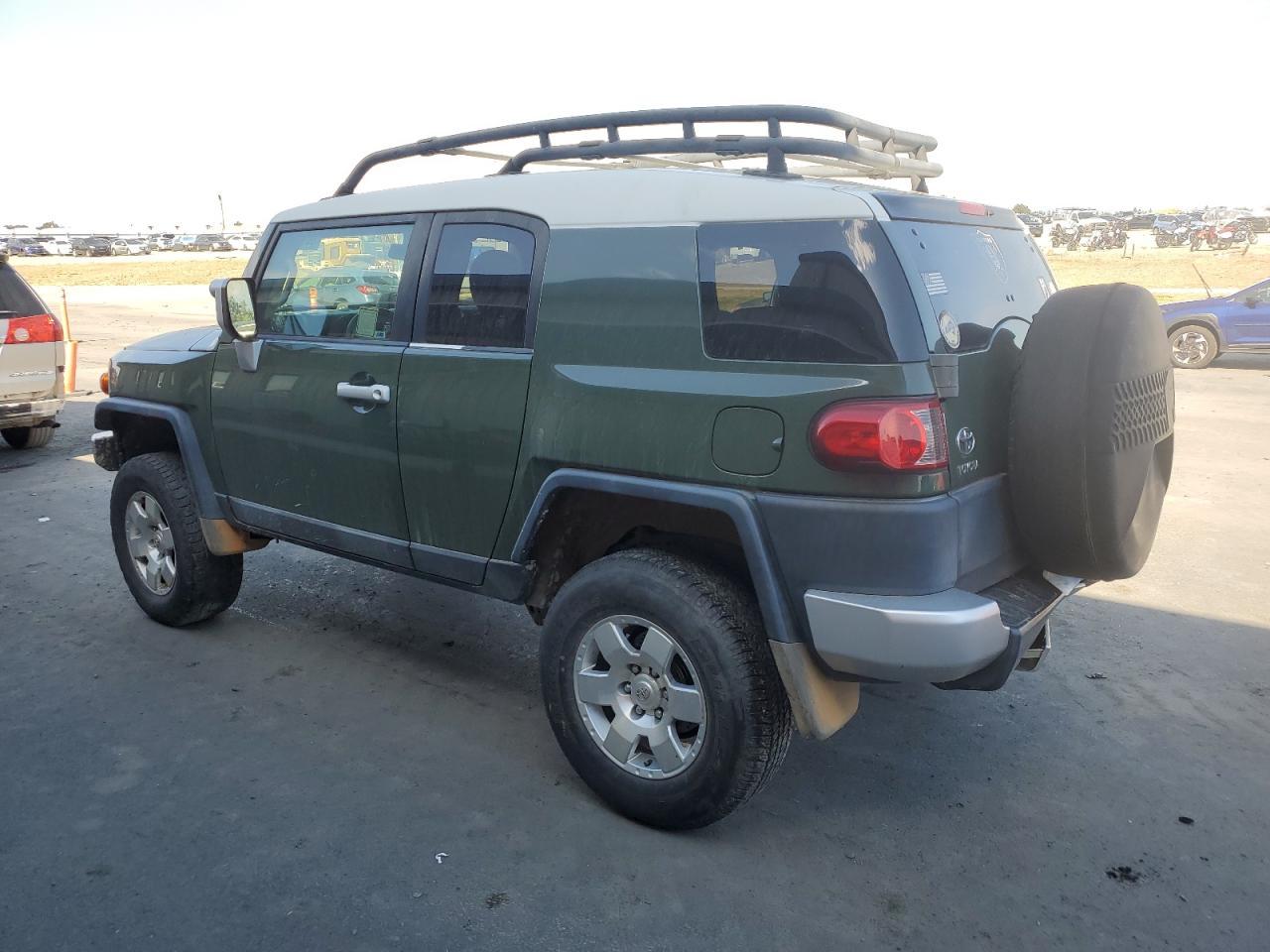 2010 Toyota Fj Cruiser - Фото 2