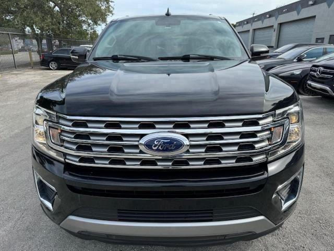 2019 Ford Expedition Max Limited - Image 5