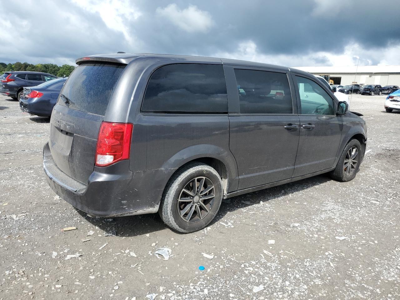 2019 Dodge Grand Caravan Gt - Image 3