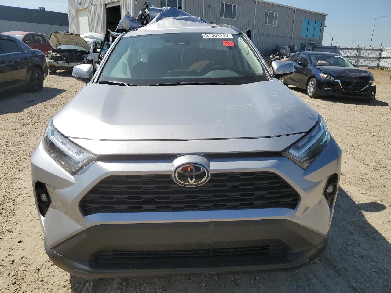 2025 Toyota Rav4 Xle - Image 5