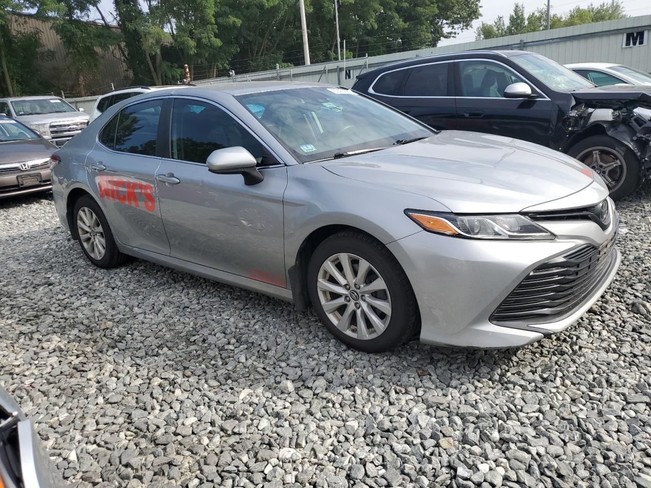 2019 Toyota Camry L - Фото 4
