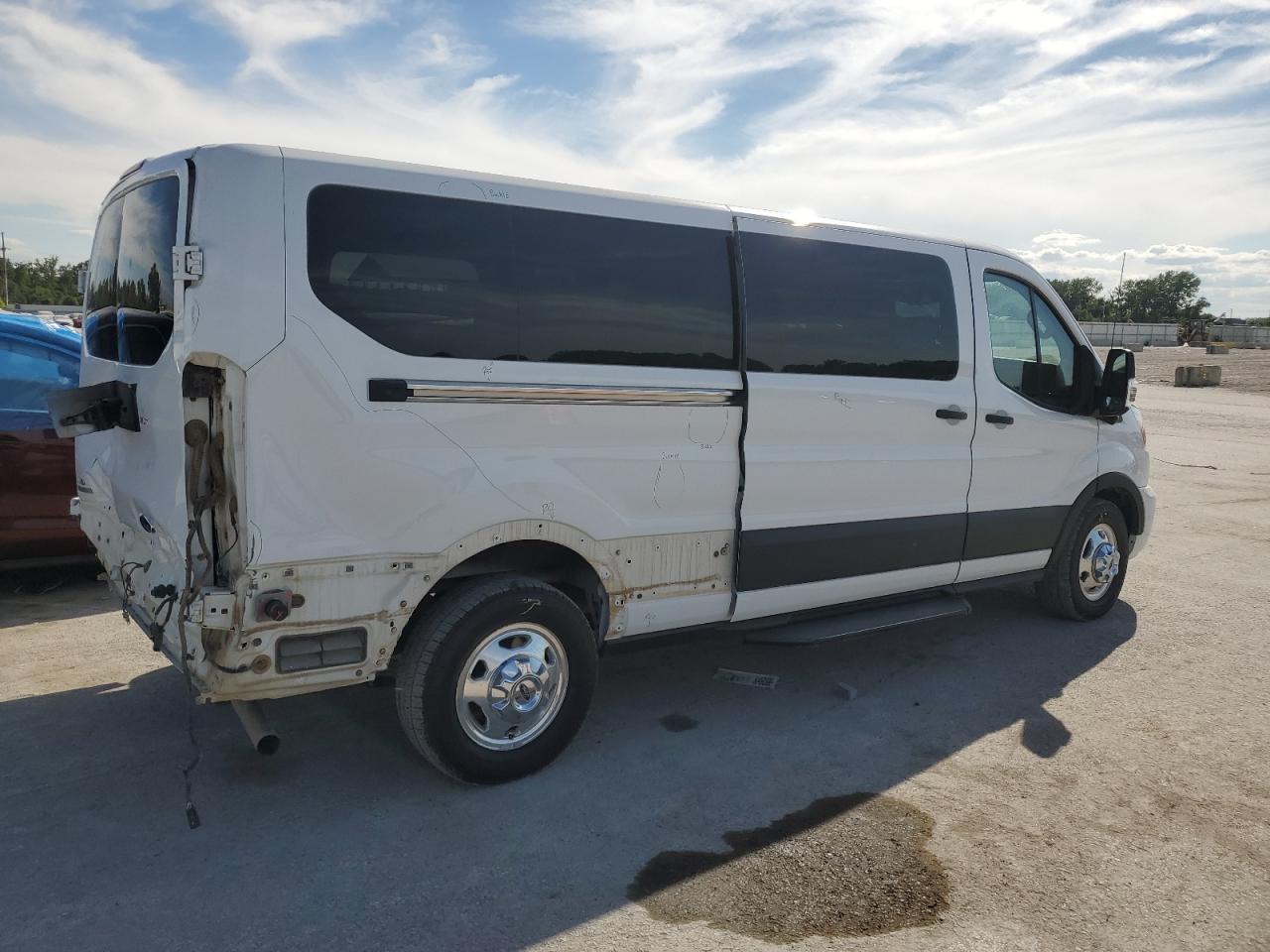 2022 Ford Transit T-350 - Фото 3