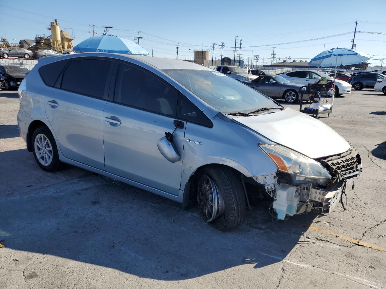 2014 Toyota Prius V - Image 4