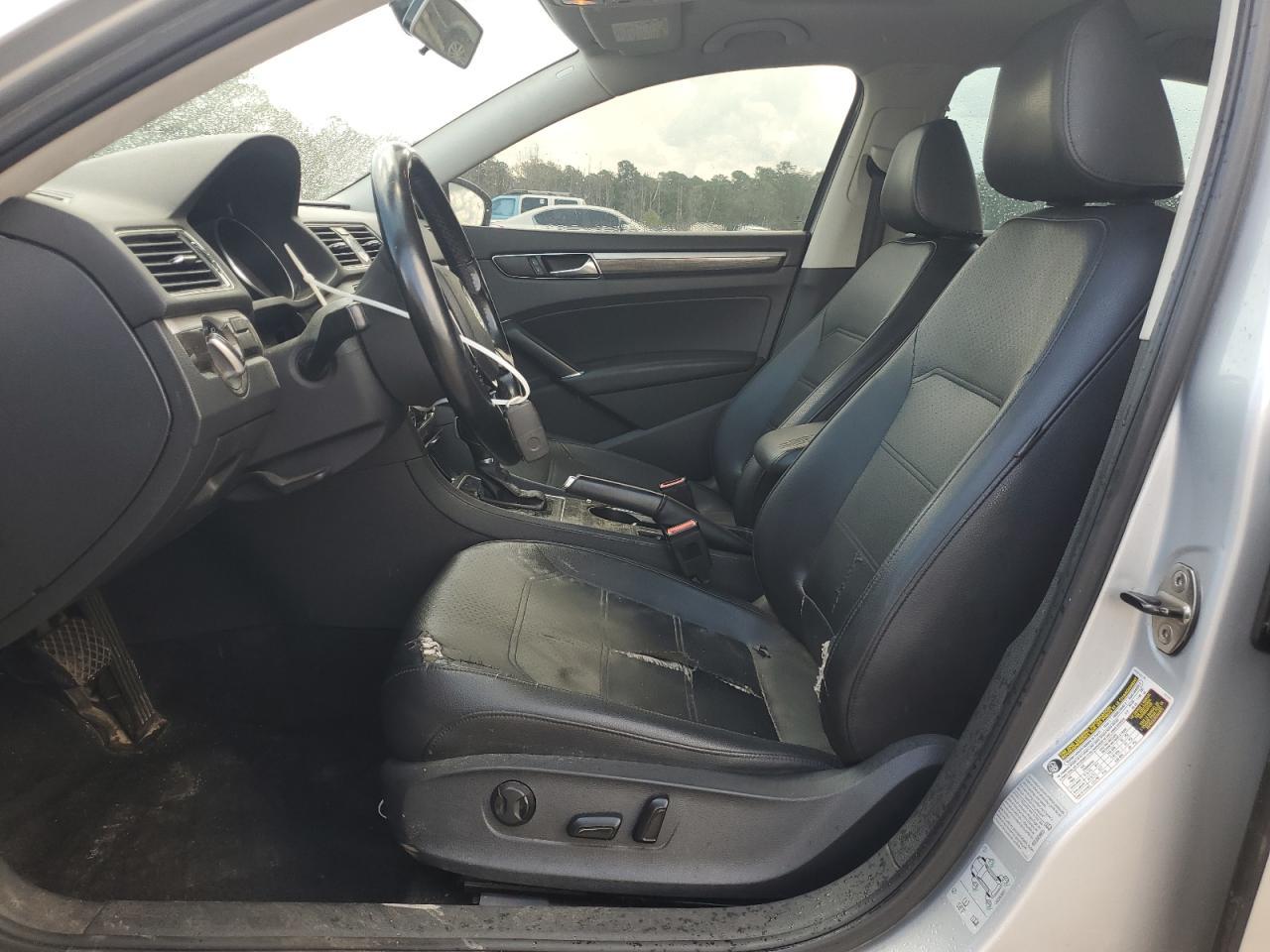 2017 Volkswagen Passat Se - Фото 7