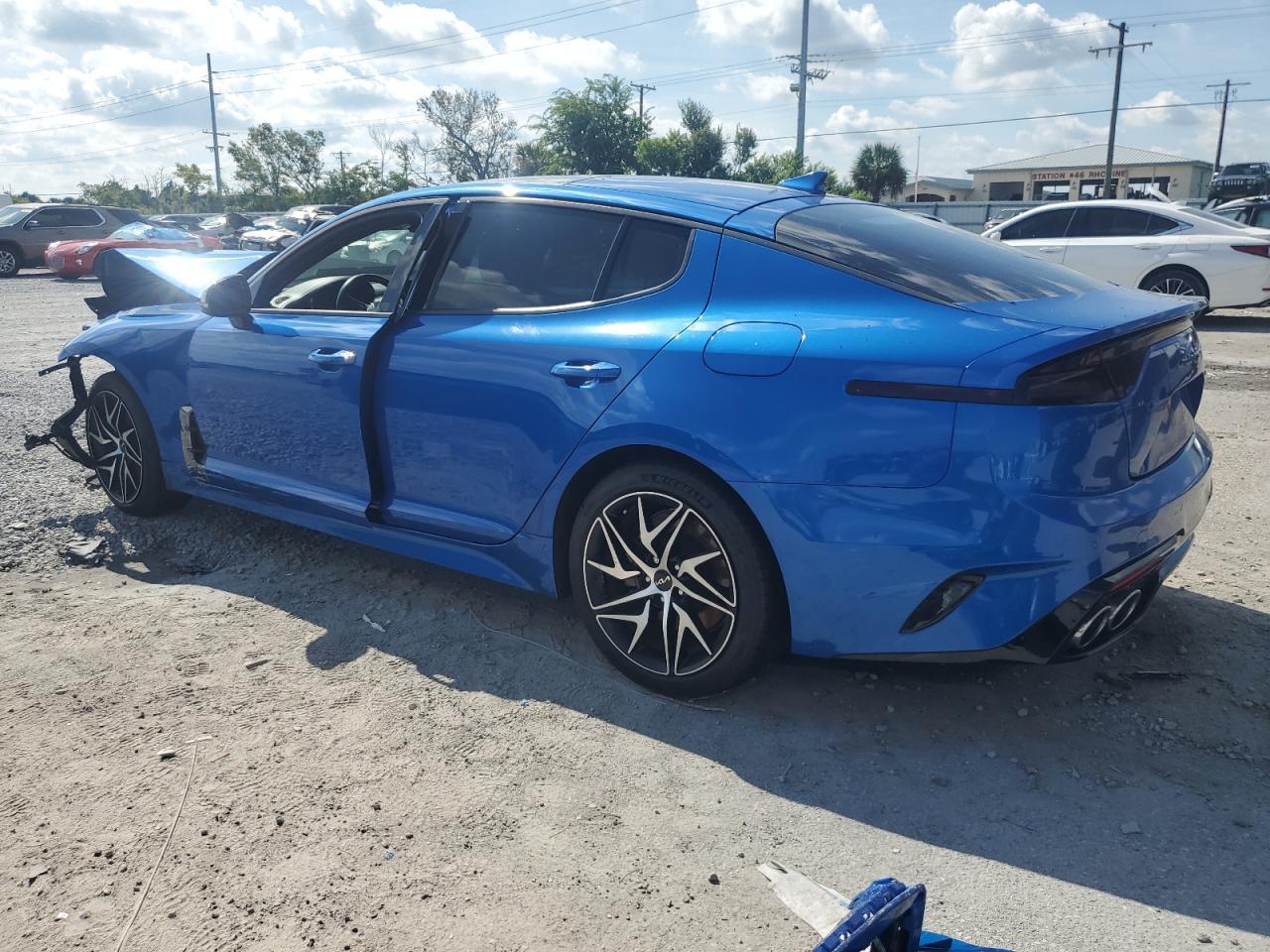 2022 Kia Stinger Gt Line - Фото 2
