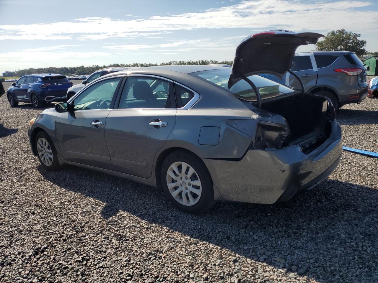 2018 Nissan Altima 2.5 - Image 2