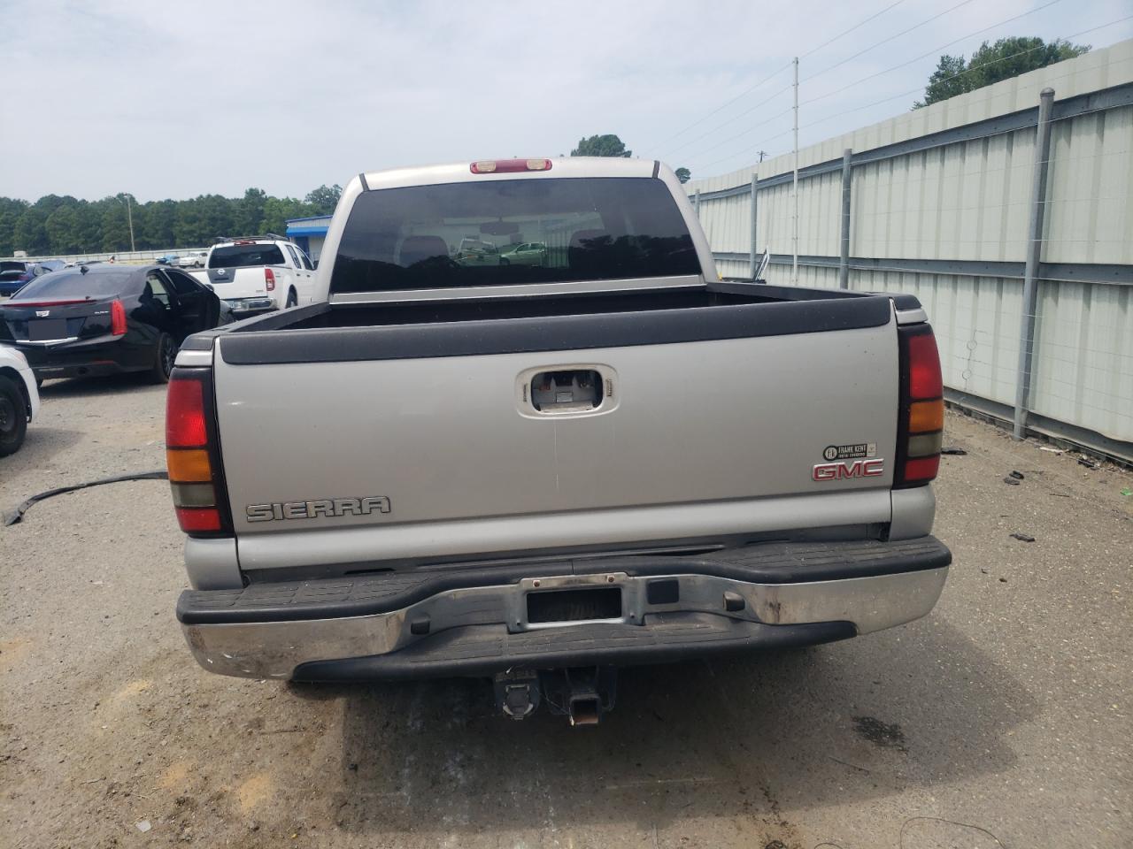 2005 GMC New Sierra C1500 - Фото 6