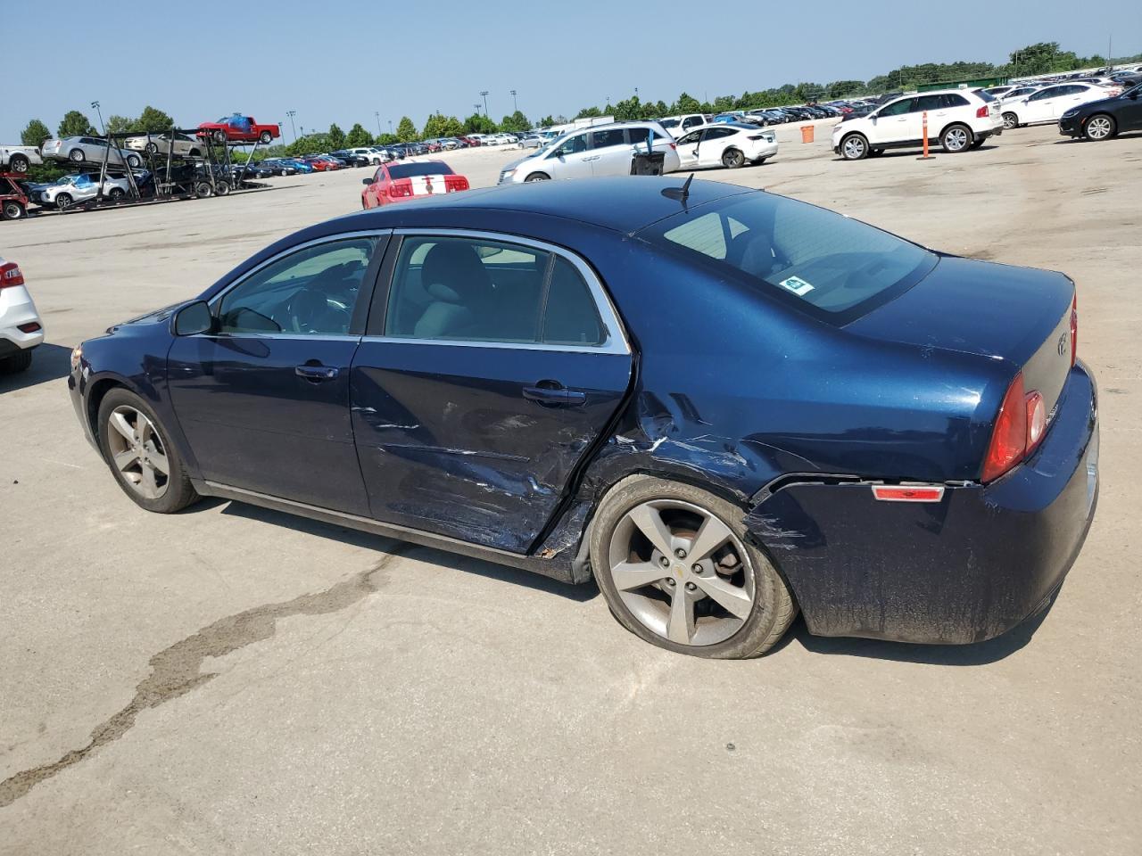2011 Chevrolet Malibu 1Lt - Image 2
