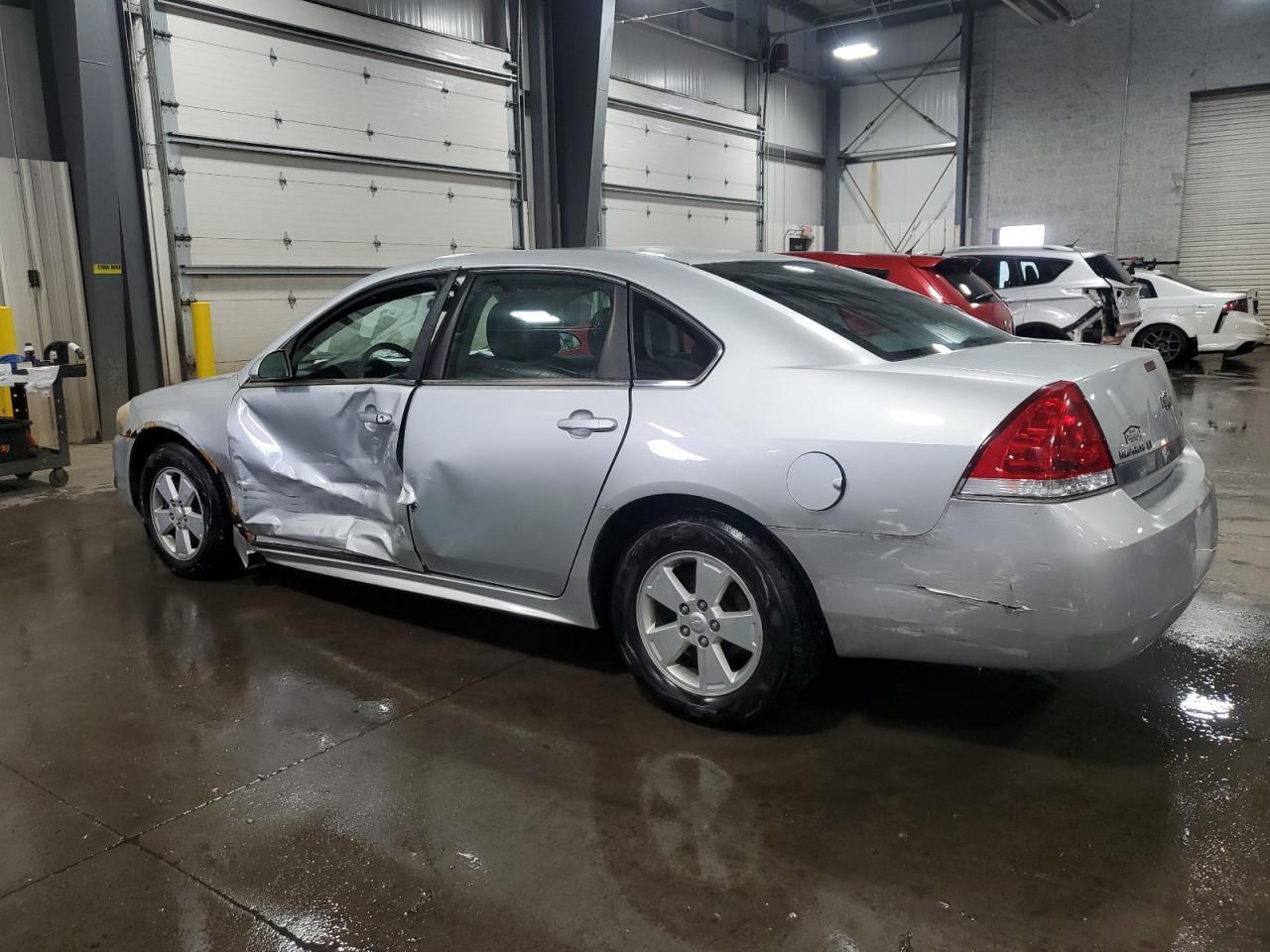 2010 Chevrolet Impala Lt - Фото 2