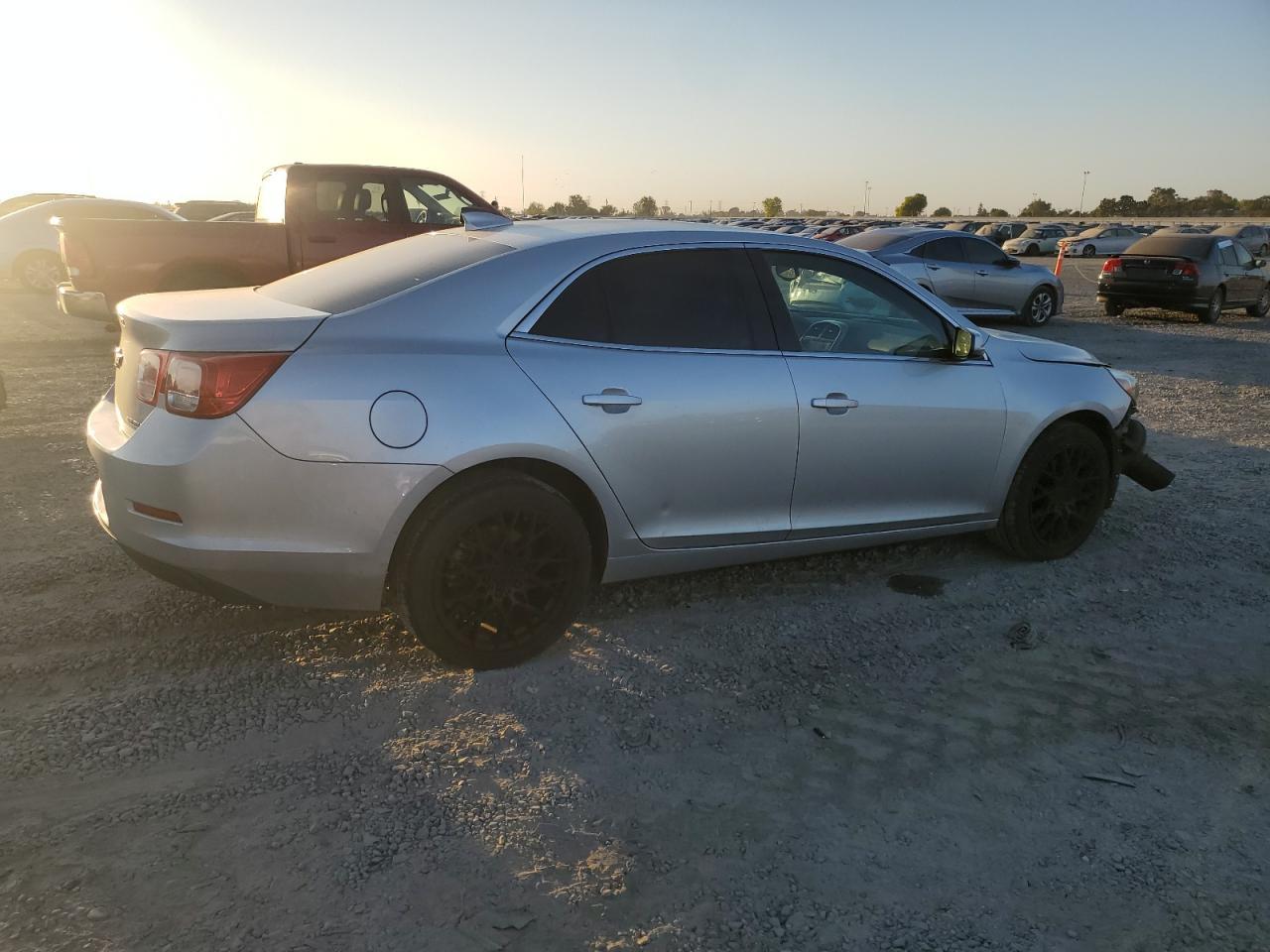 2016 Chevrolet Malibu Limited Lt - Image 3