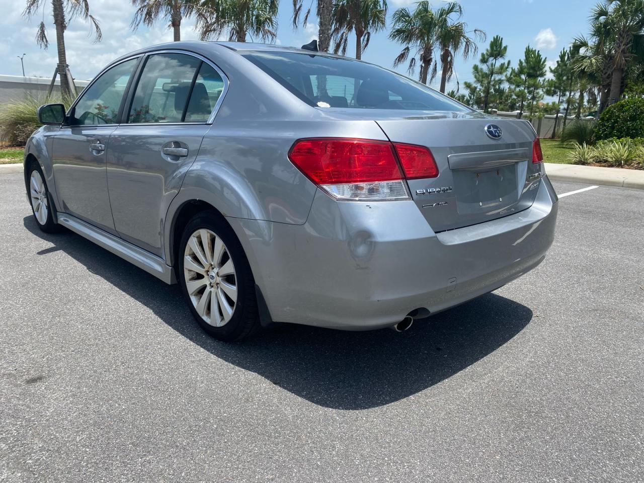 2011 Subaru Legacy 2.5I Limited - Image 3
