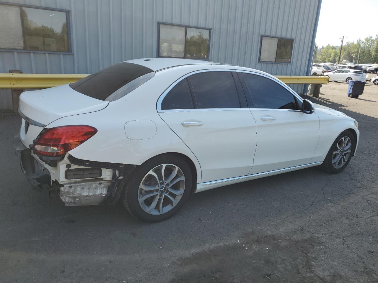 2018 Mercedes-Benz C 300 - Фото 3