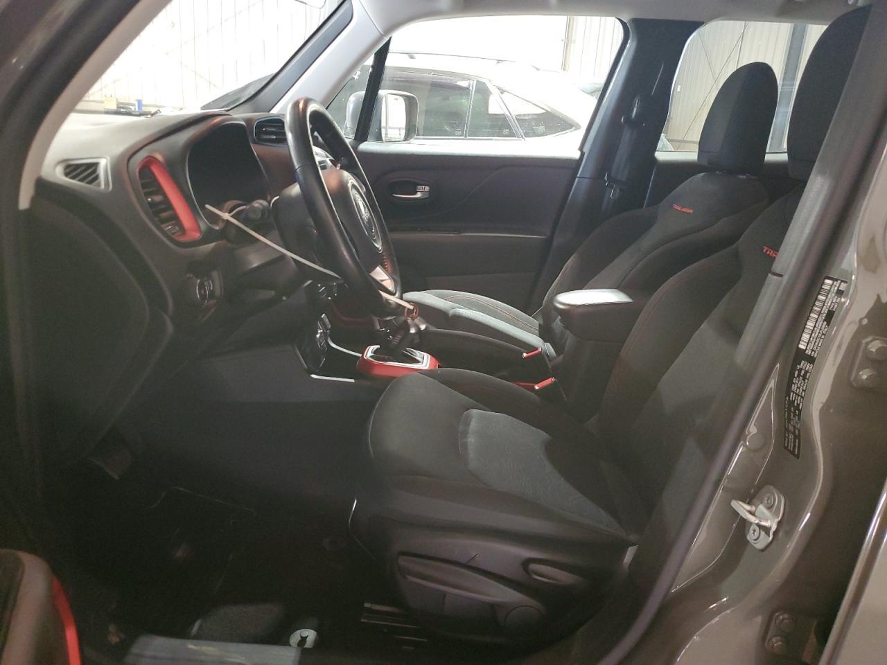 2020 Jeep Renegade Trailhawk - Image 7
