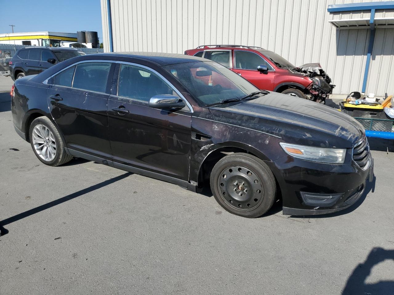 2014 Ford Taurus Limited - Image 4