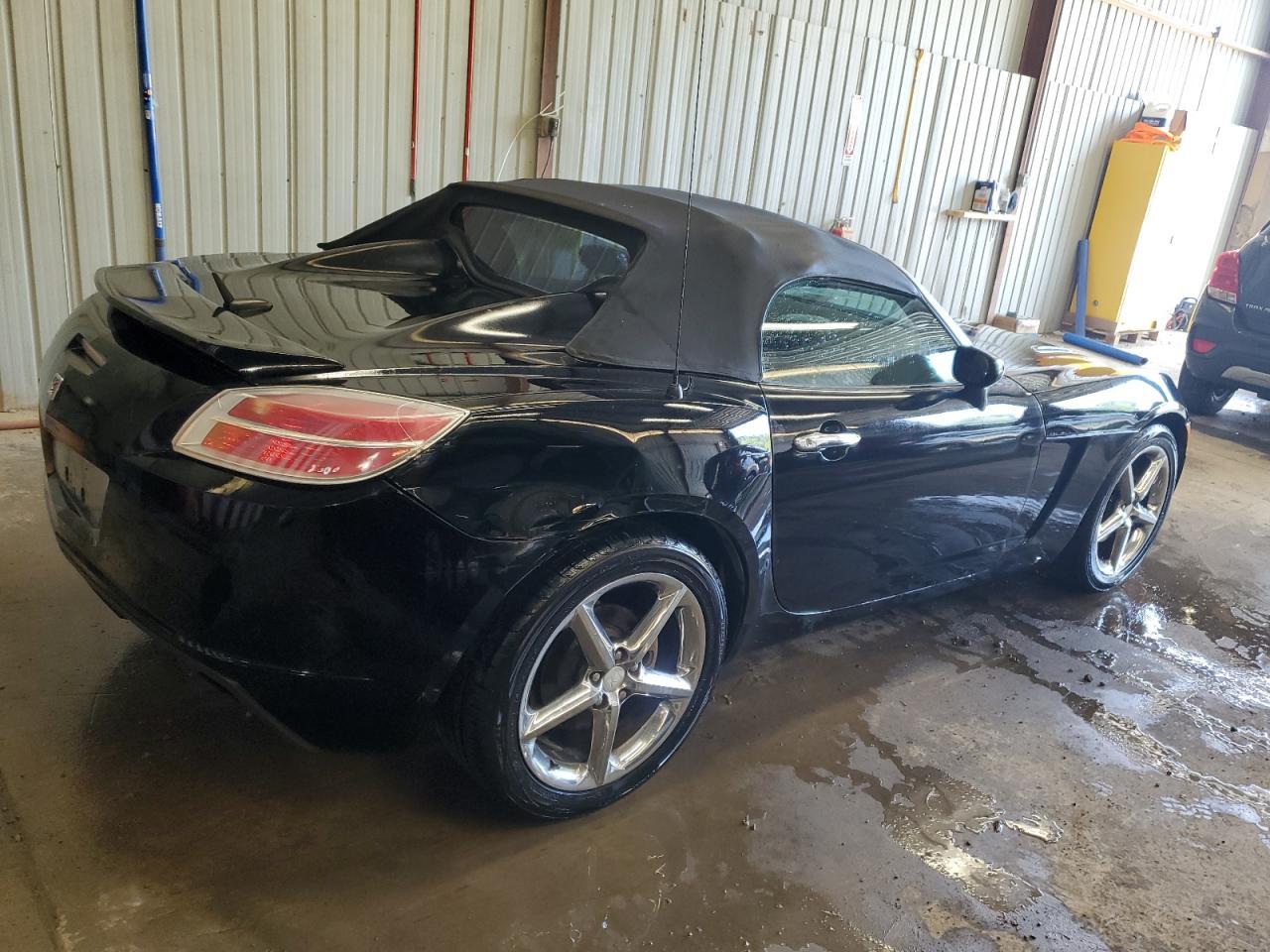 2007 Saturn Sky - Image 3