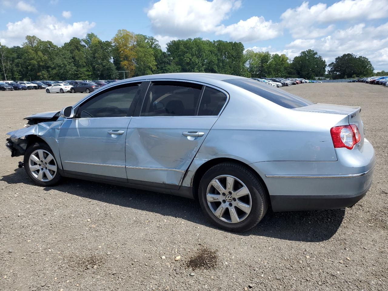 2006 Volkswagen Passat 2.0T - Фото 2