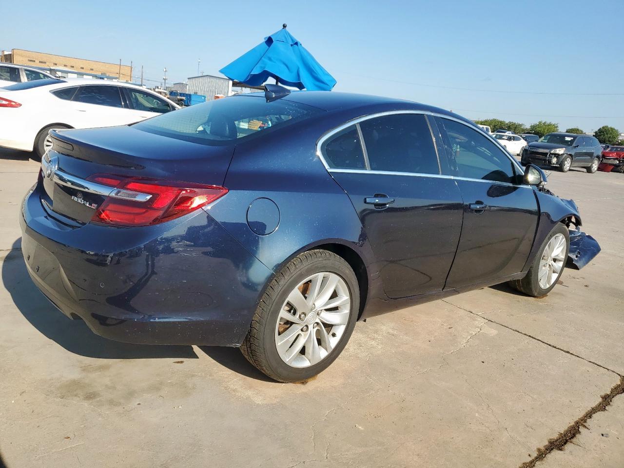 2016 Buick Regal Tourx - Image 3