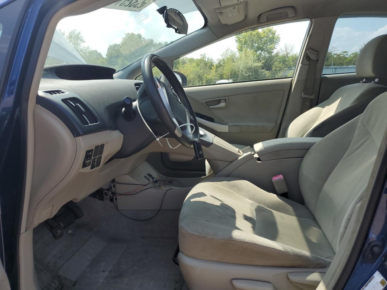 2010 Toyota Prius - Image 7