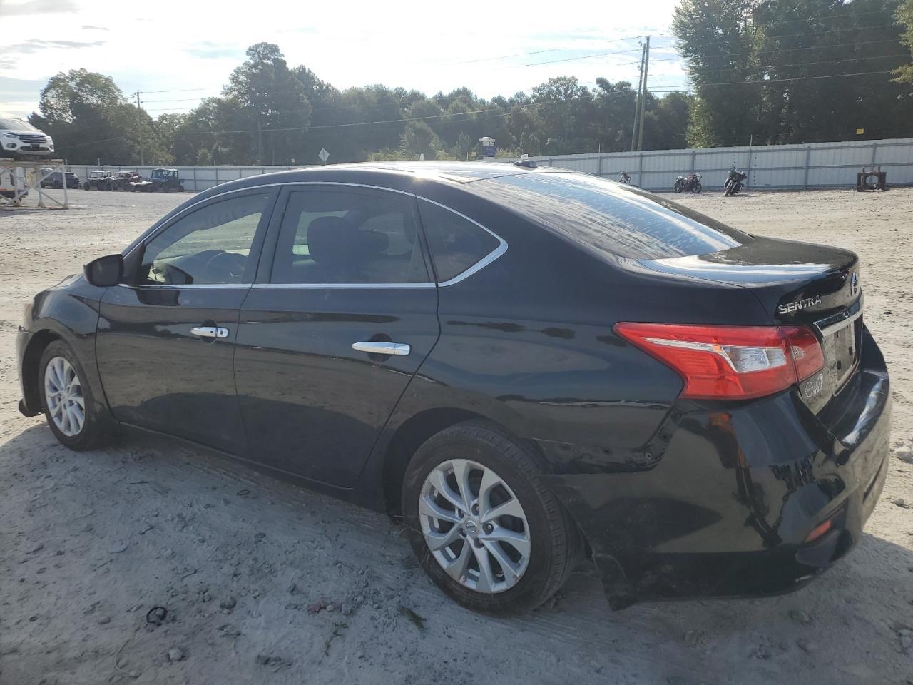 2019 Nissan Sentra S - Фото 2