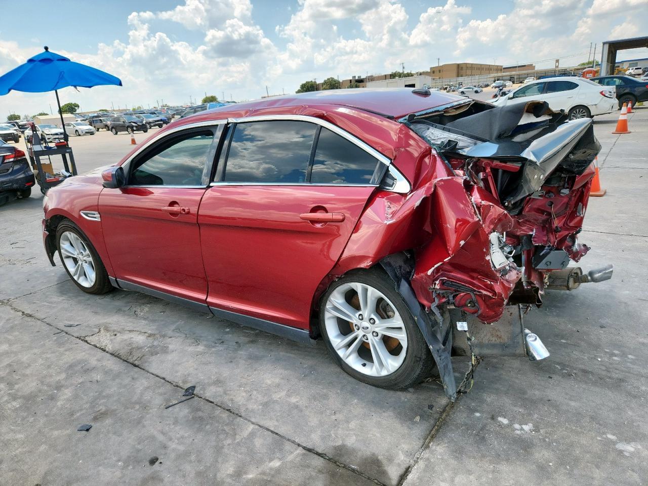 2015 Ford Taurus Se - Фото 2