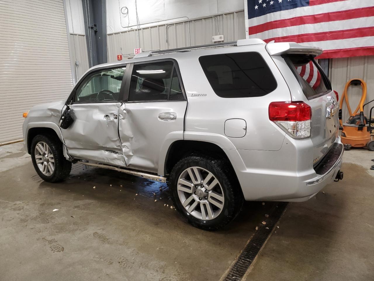 2011 Toyota 4Runner Sr5 - Image 2