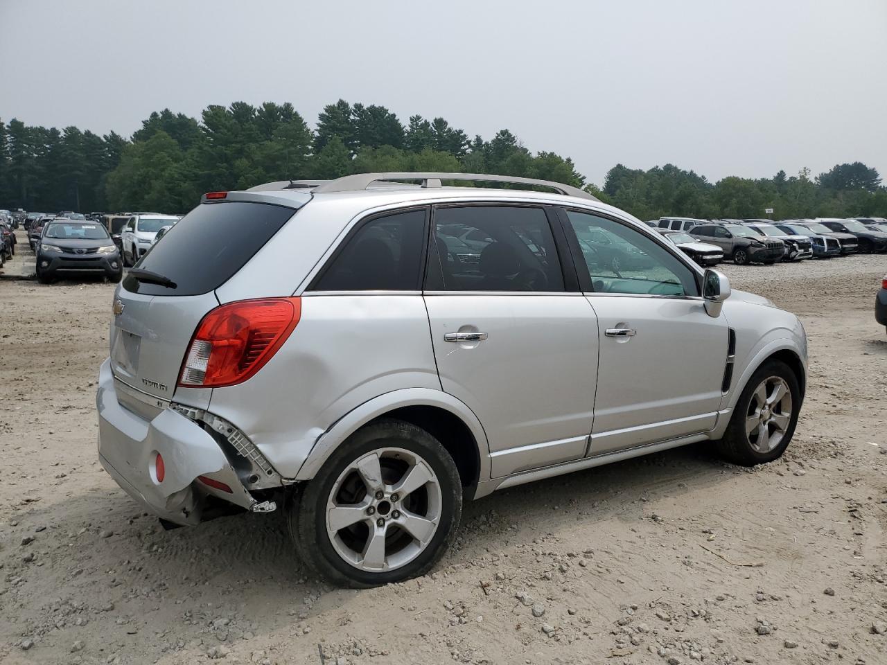 2015 Chevrolet Captiva Lt - Image 3