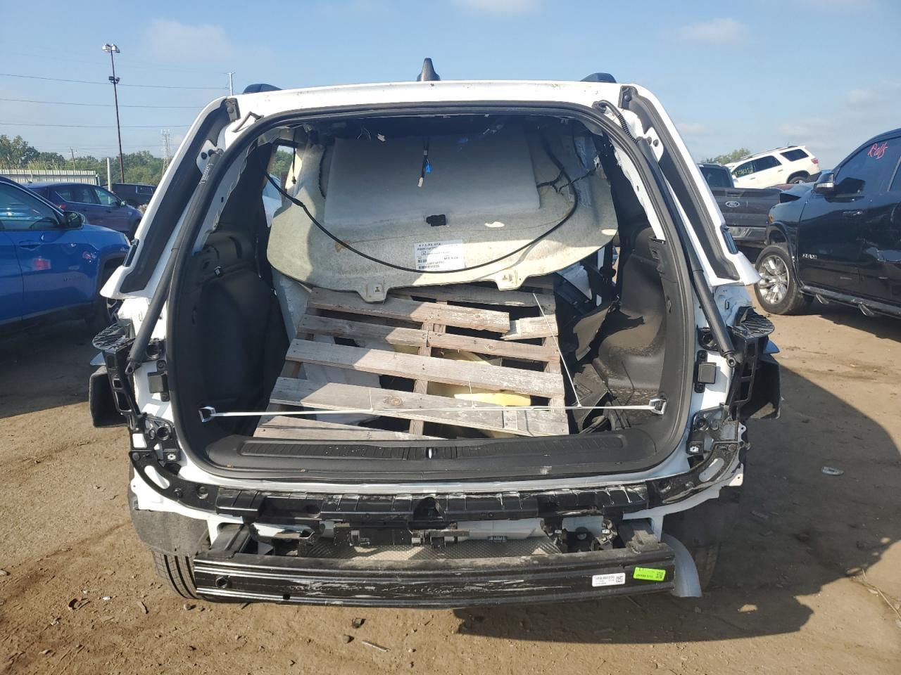 2025 Jeep Grand Cherokee Laredo - Фото 6