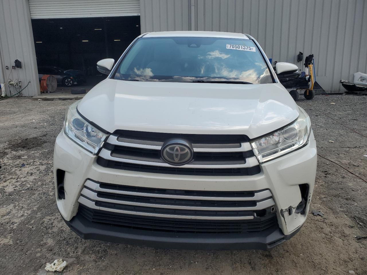 2019 Toyota Highlander Le - Фото 5