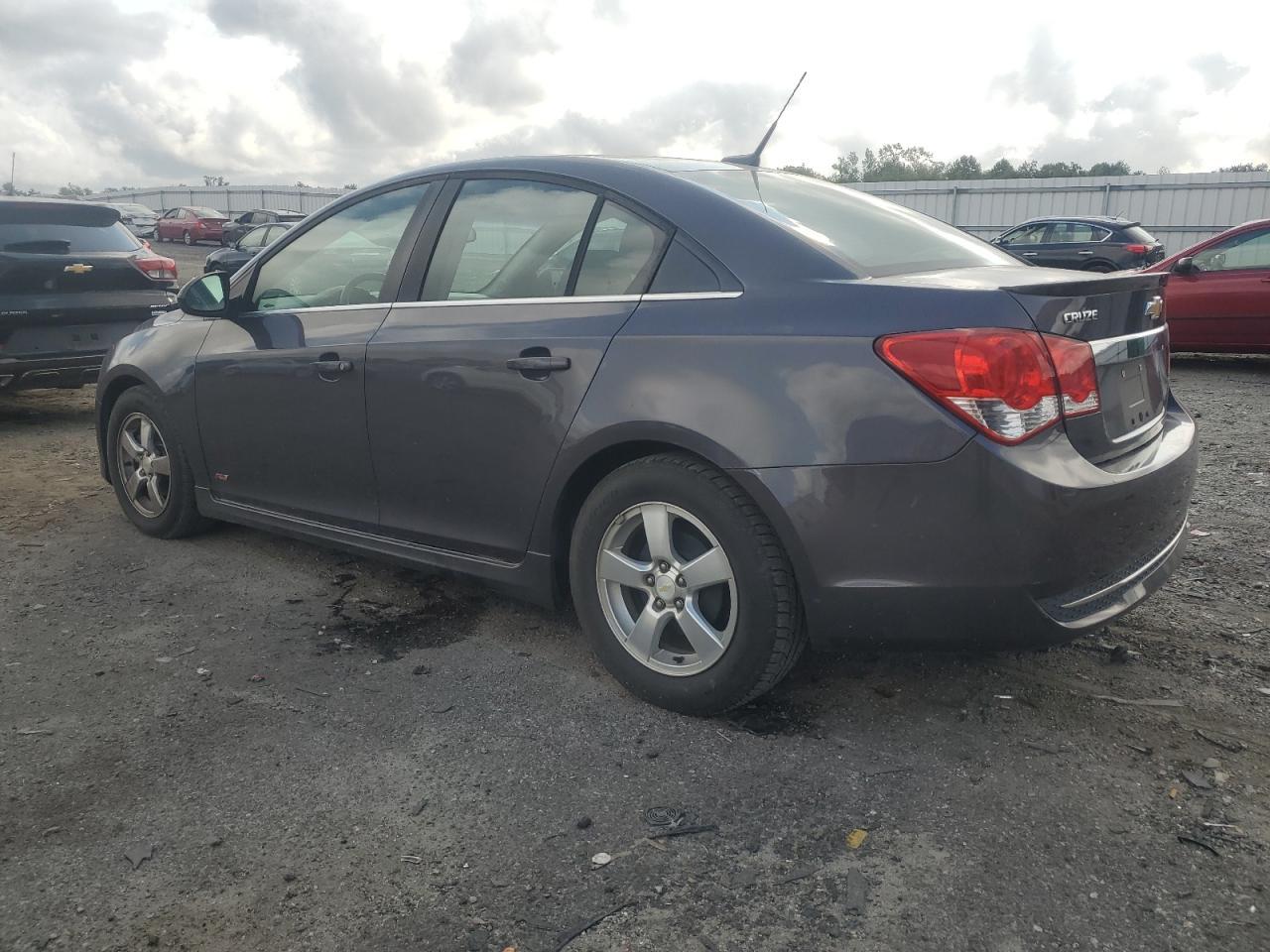 2011 Chevrolet Cruze Lt - Фото 2