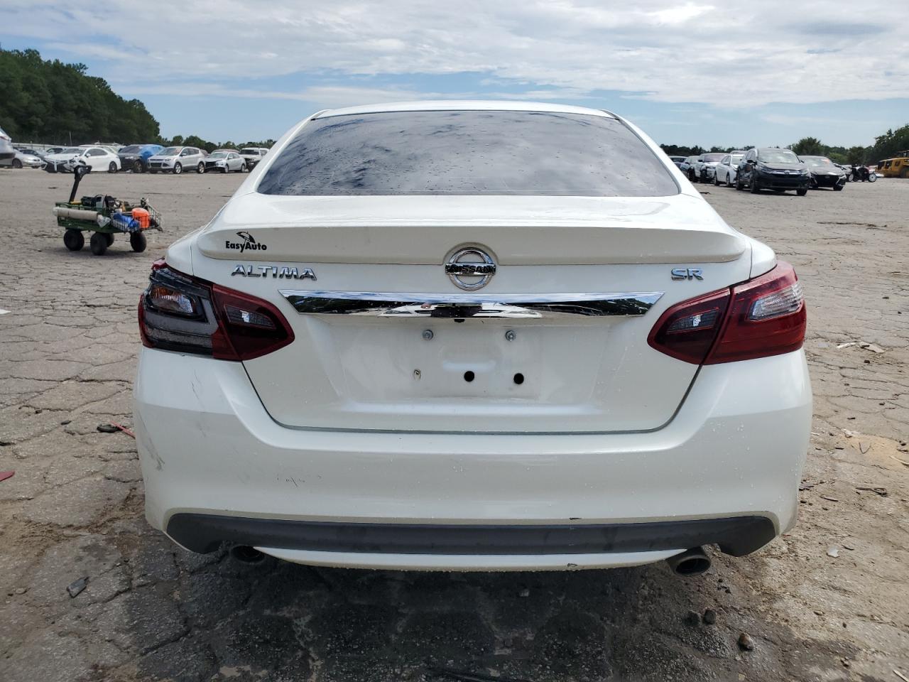 2017 Nissan Altima 2.5 - Image 6