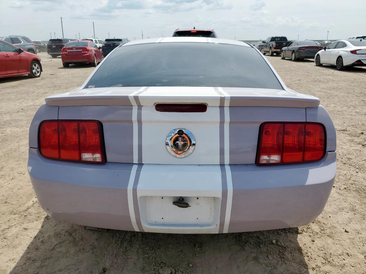 2008 Ford Mustang - Фото 6
