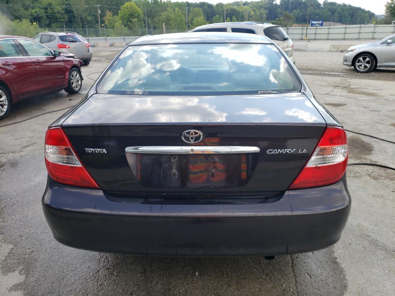 2004 Toyota Camry Le - Фото 6