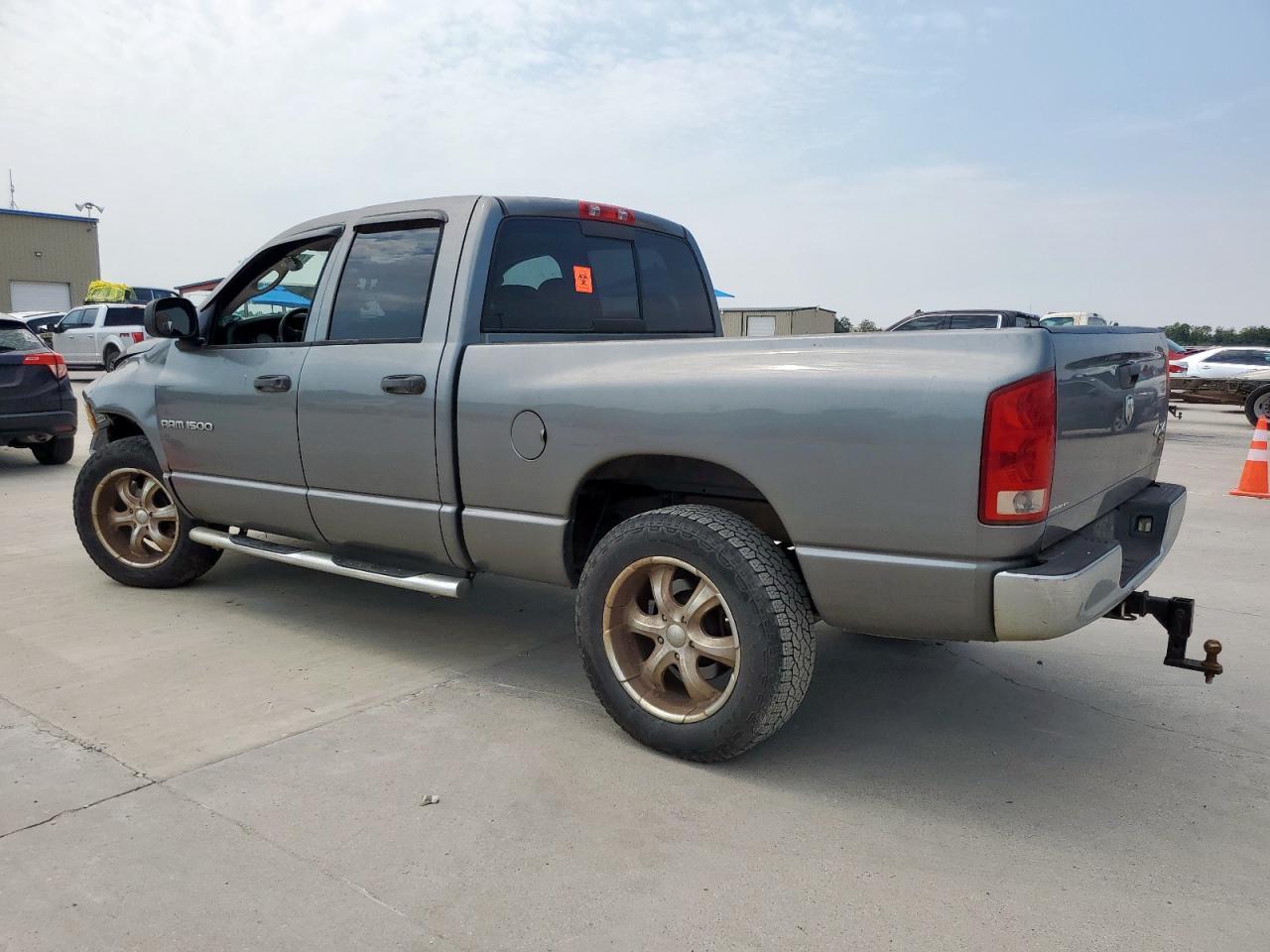 2005 Dodge Ram 1500 St - Фото 2
