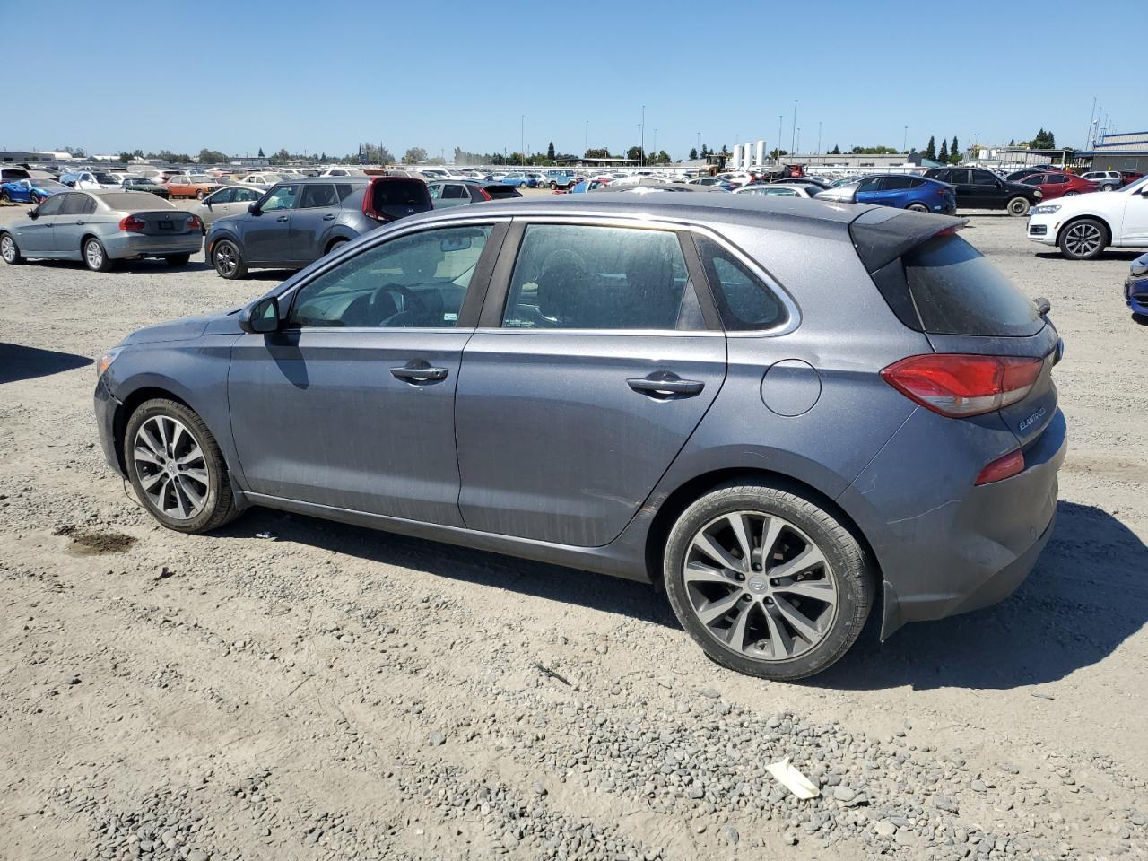 2018 Hyundai Elantra Gt - Фото 2